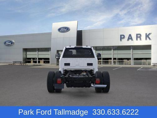 Oxford White 2025 Ford F-350 XL