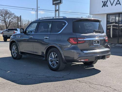 2024 INFINITI QX80 Luxe