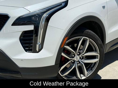 Crystal White Tricoat 2021 Cadillac XT4 Sport