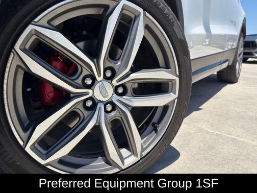 Crystal White Tricoat 2021 Cadillac XT4 Sport