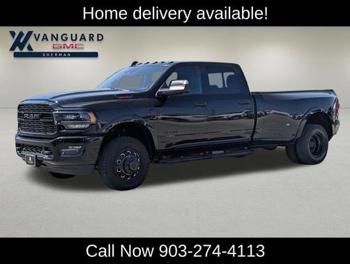 Diamond Black Crystal Pearlcoat 2022 RAM 3500 Limited Crew Cab 4x4 8' Box