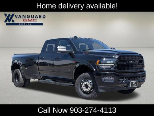 Diamond Black Crystal Pearlcoat 2022 RAM 3500 Limited Crew Cab 4x4 8' Box