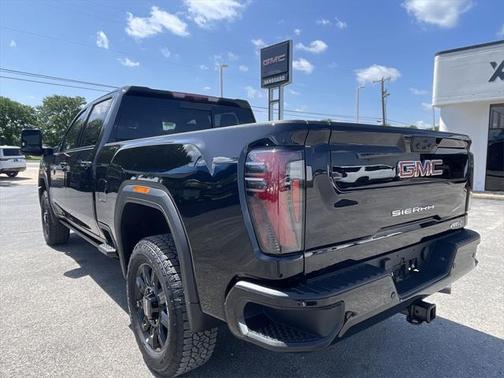 2025 GMC Sierra 2500 AT4