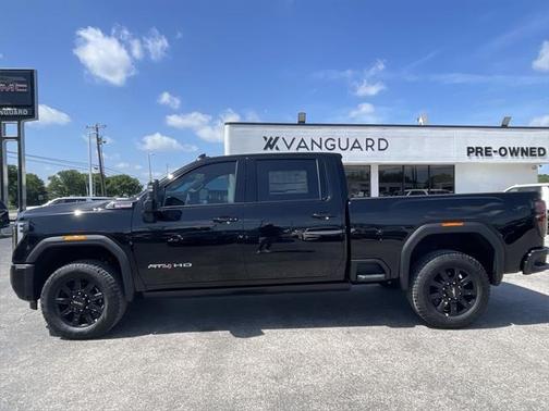2025 GMC Sierra 2500 AT4