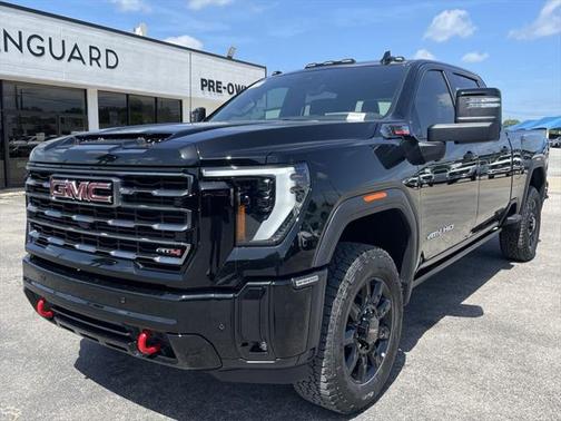 2025 GMC Sierra 2500 AT4