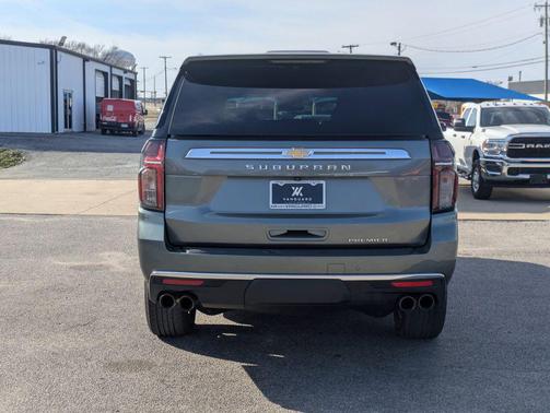 2023 Chevrolet Suburban Premier