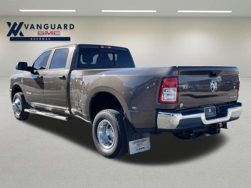 2019 RAM 3500 Tradesman Crew Cab 4x4 8' Box