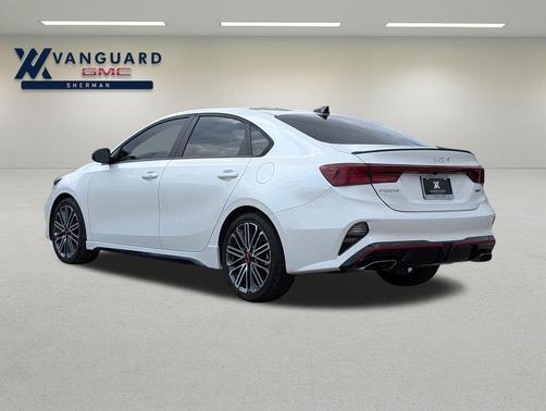 Snow White Pearl 2023 Kia Forte GT
