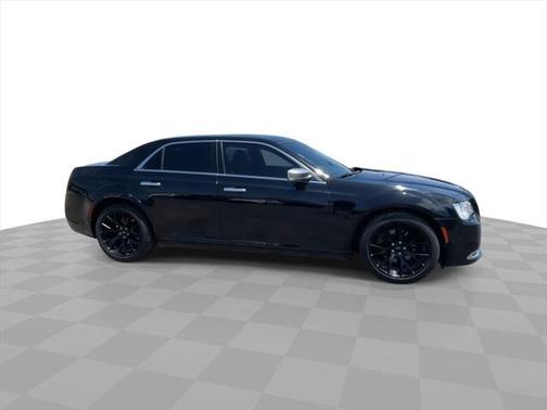 2019 Chrysler 300 C