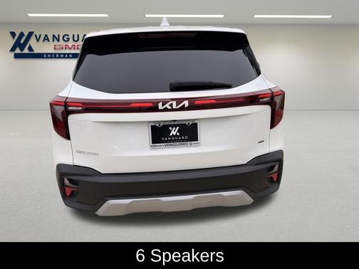 Snow White Pearl 2024 Kia Seltos LX
