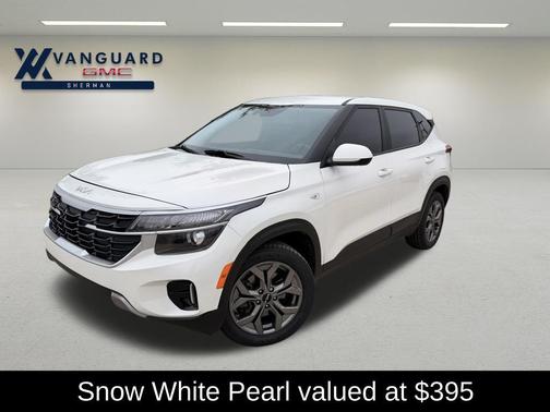 Snow White Pearl 2024 Kia Seltos LX