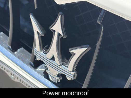 Bianco 2017 Maserati Ghibli Base