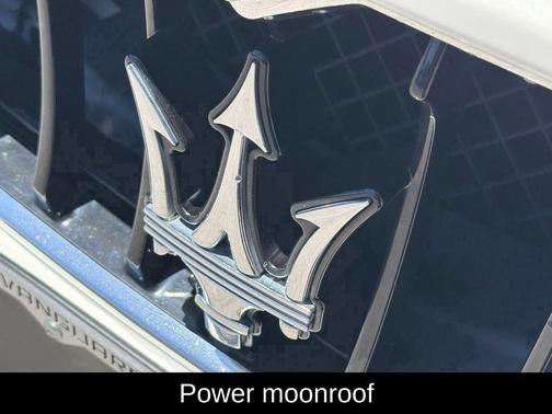 Bianco 2017 Maserati Ghibli Base