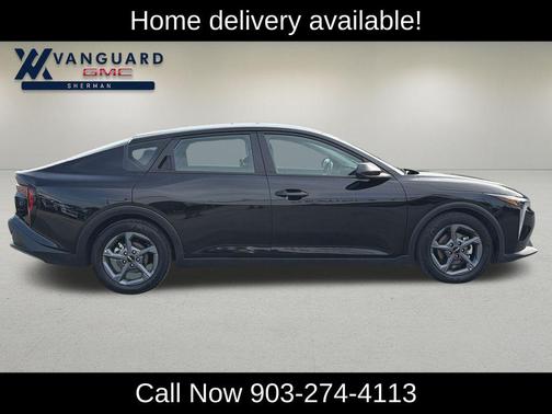 Aurora Black Pearl 2025 Kia K4 LXS