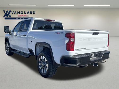 2025 Chevrolet Silverado 2500 Custom