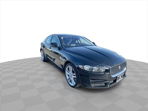2018 Jaguar XE 35t Premium