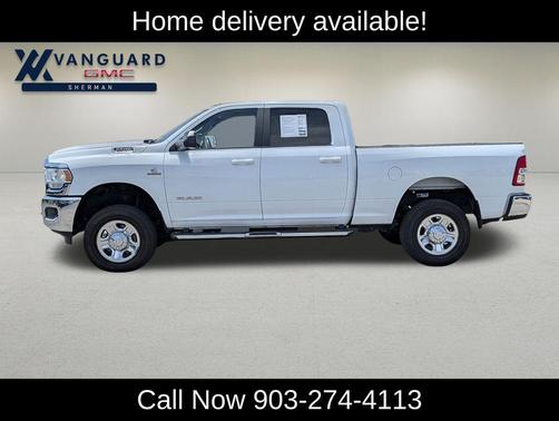 Bright White Clearcoat 2022 RAM 2500 Big Horn Crew Cab 4x4 6'4' Box