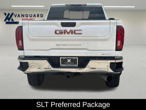 White Frost Tricoat 2023 GMC Sierra 2500 SLT