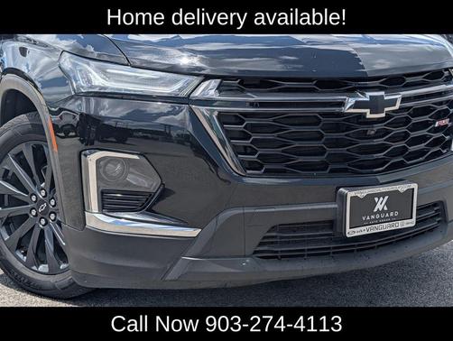 Mosaic Black Metallic 2023 Chevrolet Traverse RS