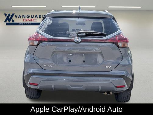 Boulder Gray Pearl 2021 Nissan Kicks SV