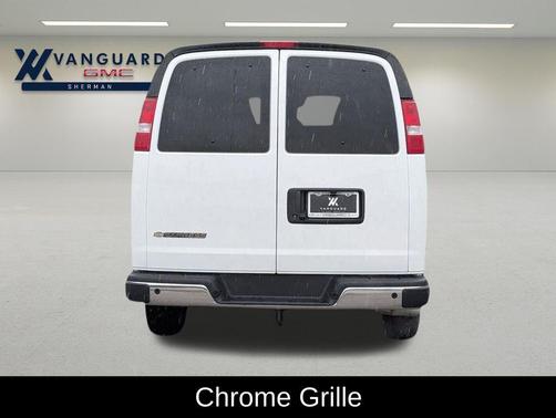 Summit White 2025 Chevrolet Express 3500 RWD 3500 Extended Wheelbase LT