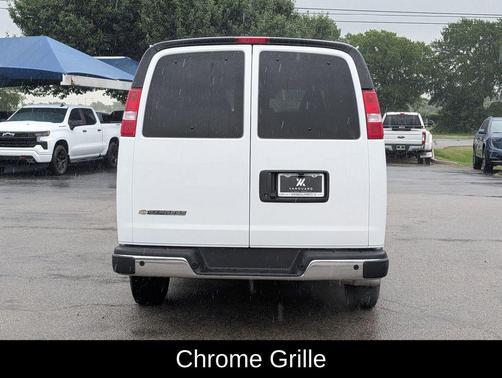 Summit White 2025 Chevrolet Express 3500 RWD 3500 Extended Wheelbase LT