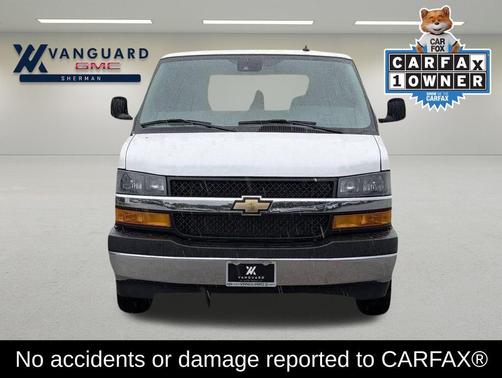 Summit White 2025 Chevrolet Express 3500 RWD 3500 Extended Wheelbase LT
