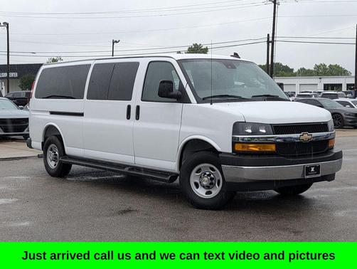 Summit White 2025 Chevrolet Express 3500 RWD 3500 Extended Wheelbase LT