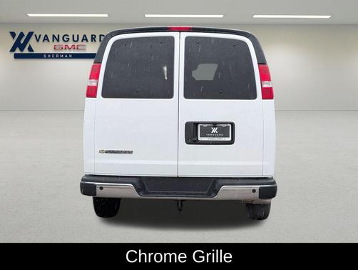 Summit White 2025 Chevrolet Express 3500 RWD 3500 Extended Wheelbase LT