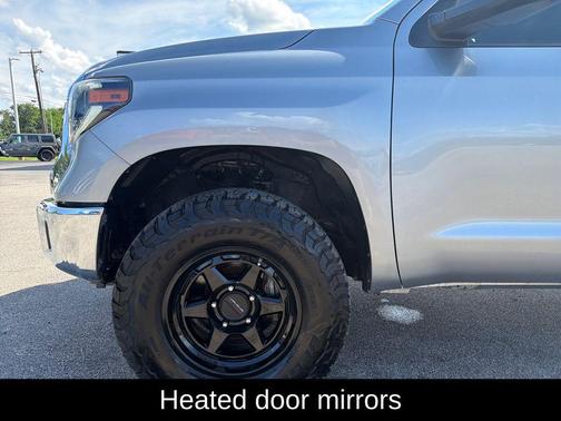 Silver Sky Metallic 2019 Toyota Tundra SR5