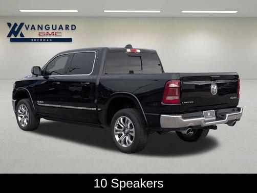 Diamond Black Crystal Pearlcoat 2023 RAM 1500 Limited