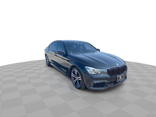 2018 BMW 740 740i
