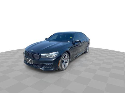 2018 BMW 740 740i