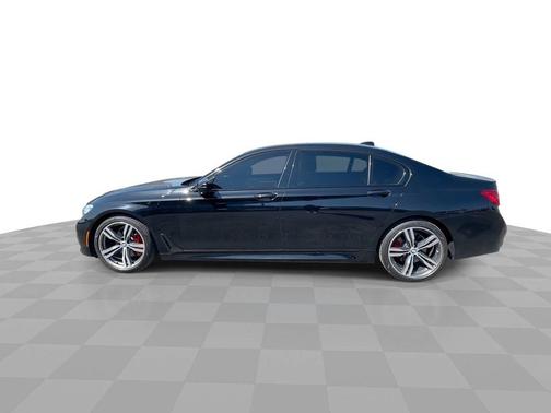 2018 BMW 740 740i