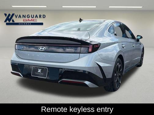 Aero Silver 2025 Hyundai SONATA SEL