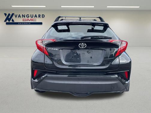 2021 Toyota C-HR XLE