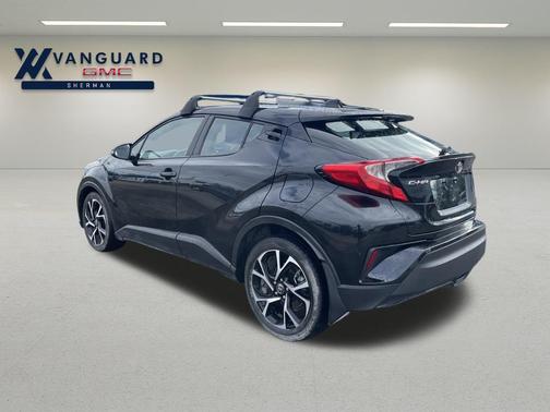 2021 Toyota C-HR XLE