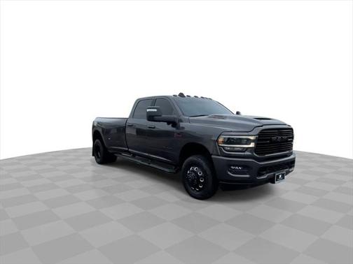 2023 RAM 3500 Laramie Crew Cab 4x4 8' Box