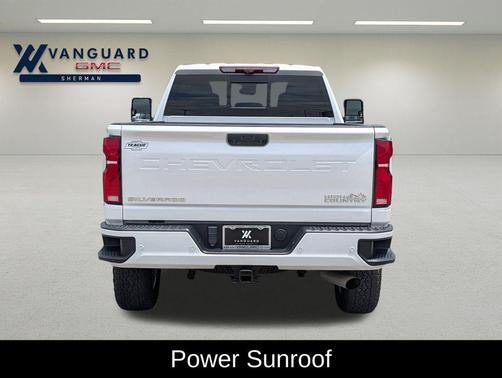 Iridescent Pearl Tricoat 2024 Chevrolet Silverado 3500 High Country