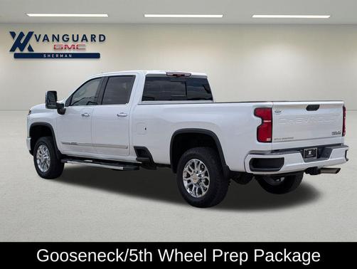 Iridescent Pearl Tricoat 2024 Chevrolet Silverado 3500 High Country