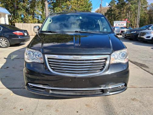 2011 Chrysler Town & Country Limited