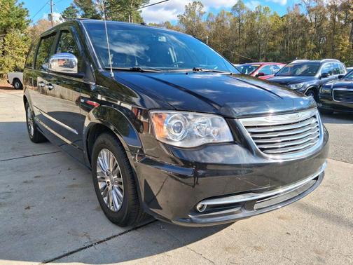 2011 Chrysler Town & Country Limited