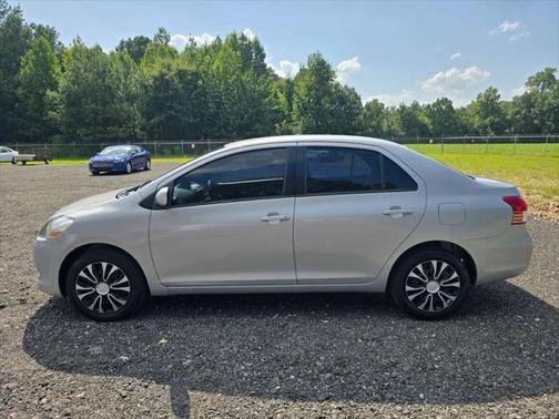 2012 Toyota Yaris SE