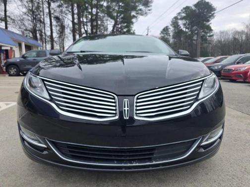 2016 Lincoln MKZ Base