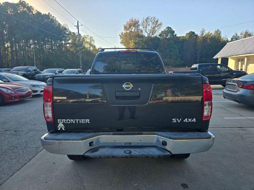 2015 Nissan Frontier SV