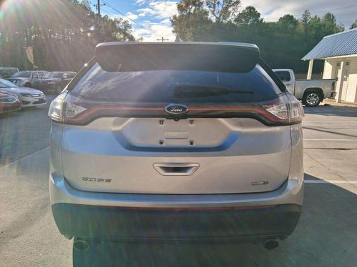 2018 Ford Edge SE