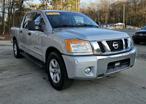 2010 Nissan Titan SE