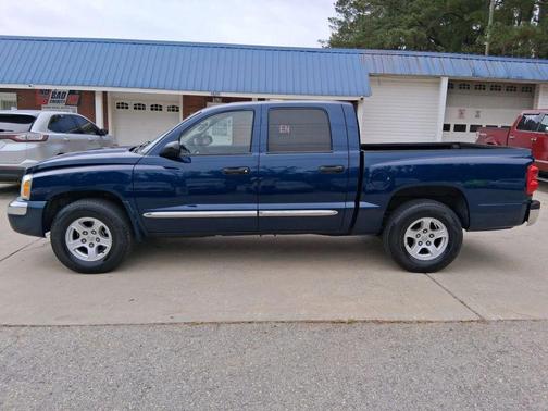 2005 Dodge Dakota Laramie Quad Cab