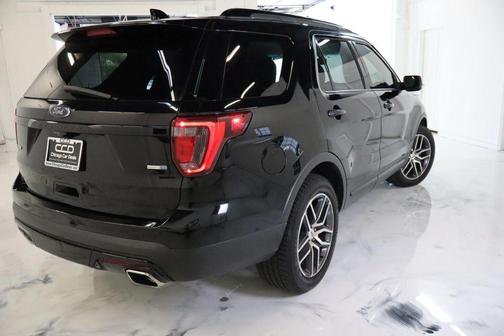 2017 Ford Explorer sport