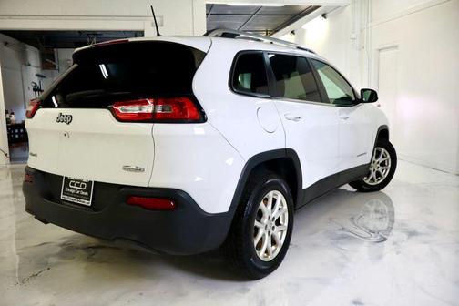 2017 Jeep Cherokee Sport